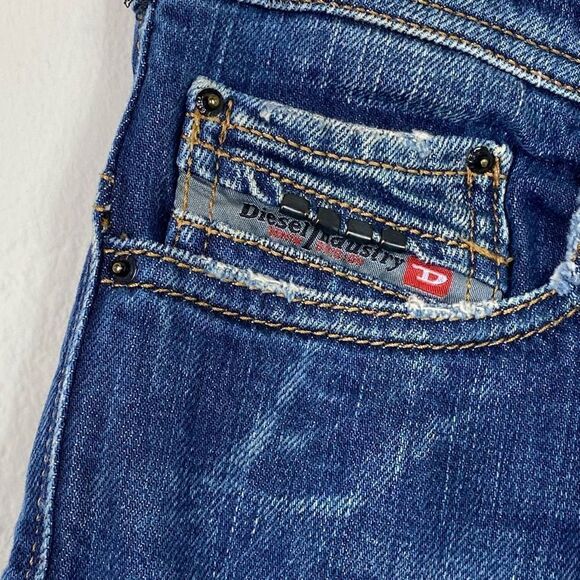 (28 Short) Diesel Men’s Safado Dark Wash Distressed Patched Jeans - Picture 4 of 9